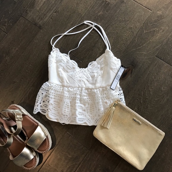 Tahari Tops - NWT Tahari Peplum Top